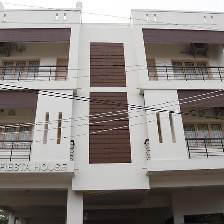 Fiesta House Pallikaranai Chennai Dış mekan fotoğraf