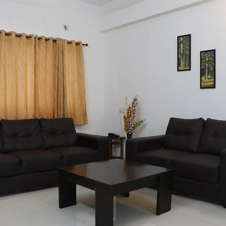 Fiesta House Pallikaranai Chennai Dış mekan fotoğraf