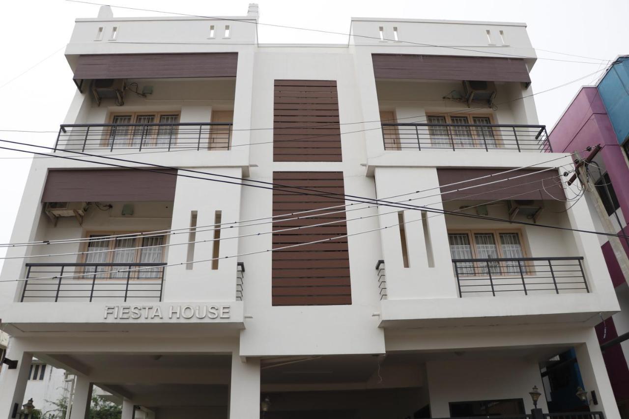 Fiesta House Pallikaranai Chennai Dış mekan fotoğraf