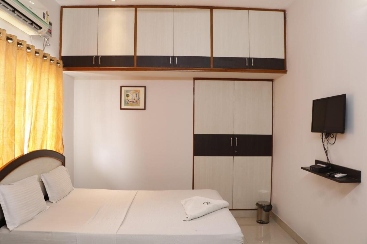 Fiesta House Pallikaranai Chennai Dış mekan fotoğraf